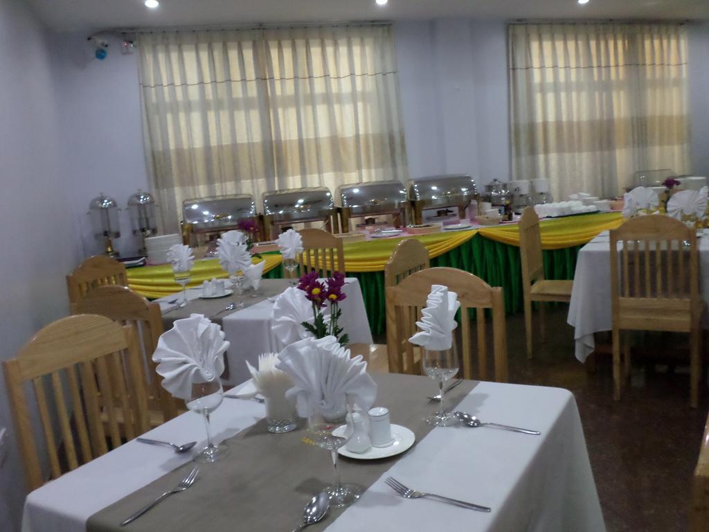 Hotel 7 Mile Rangun Kültér fotó